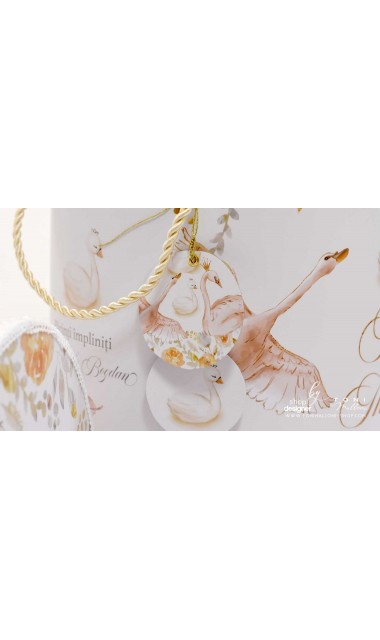 Trusou special creat pentru baieti gingas si elegant alb gold cu lebede Swan Boy 12